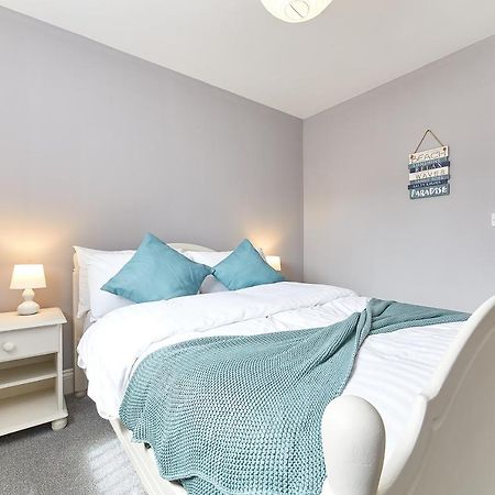 Host & Stay - Sea Breeze Amble Bagian luar foto